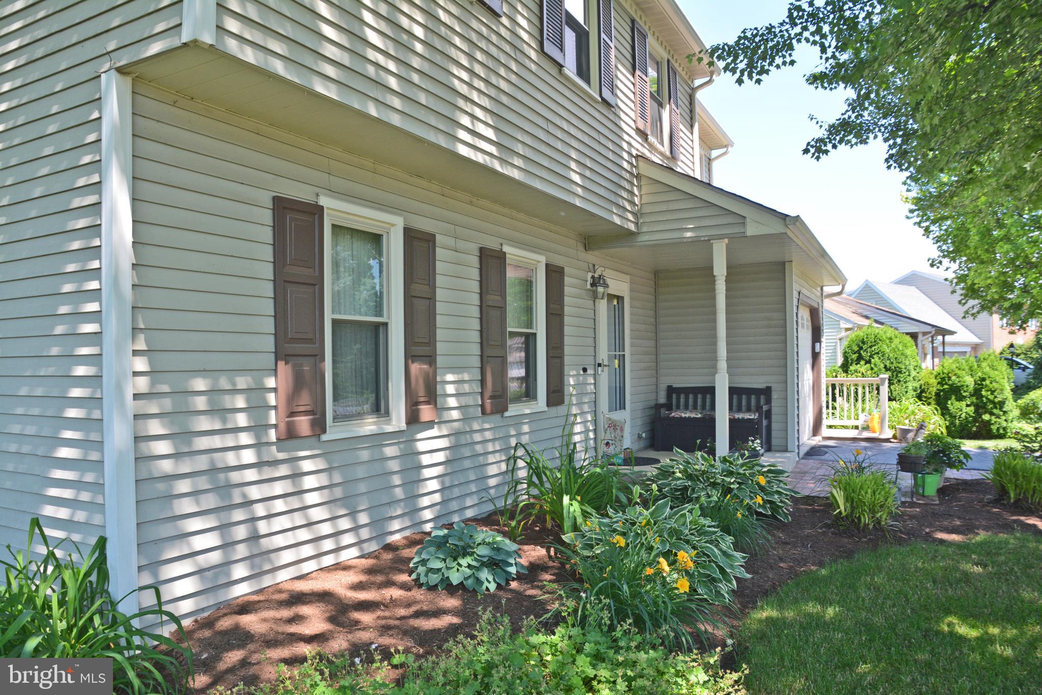 1749 Wilderness Road Lancaster, PA 17603 - Photo 5 of 54 Gallery Image 5
