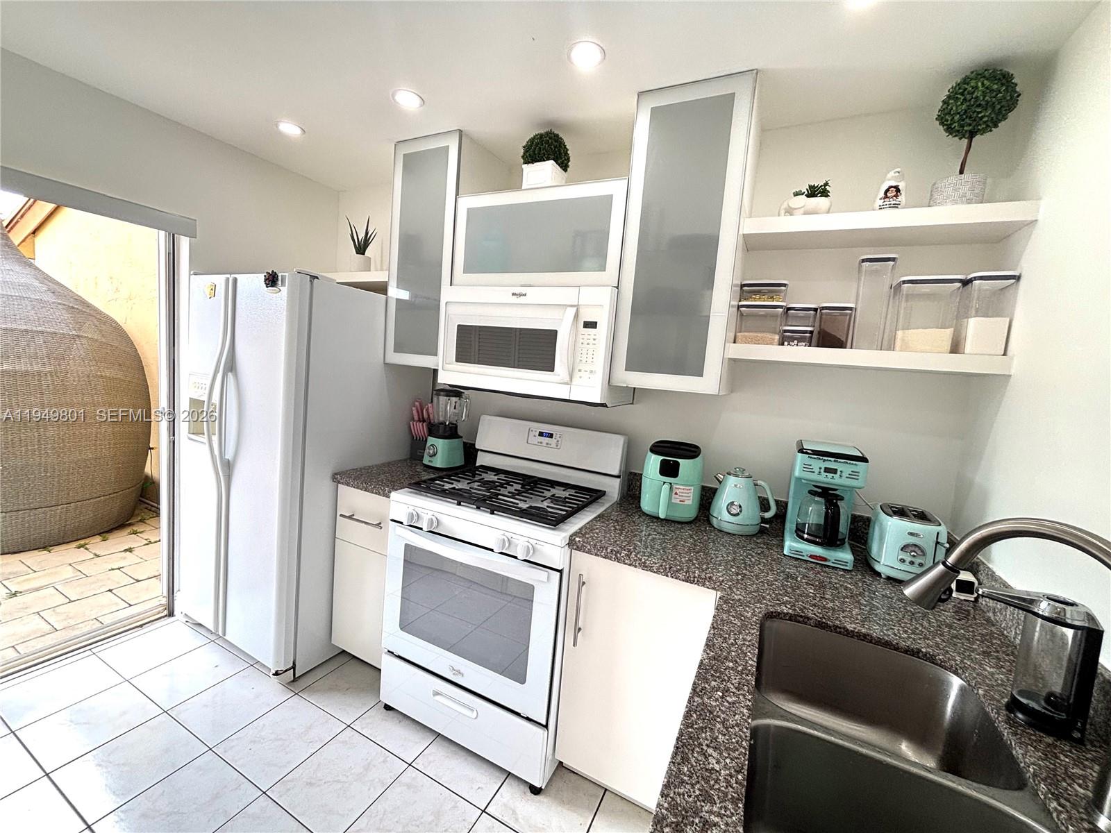 8384 Southwest 154th Avenue, Unit 68 Miami, FL 33193 - Photo 7 of 47