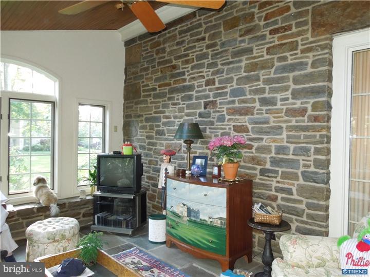 1004 Overbrook Road Wilmington, DE 19807 - Photo 7 of 21 Gallery Image 7