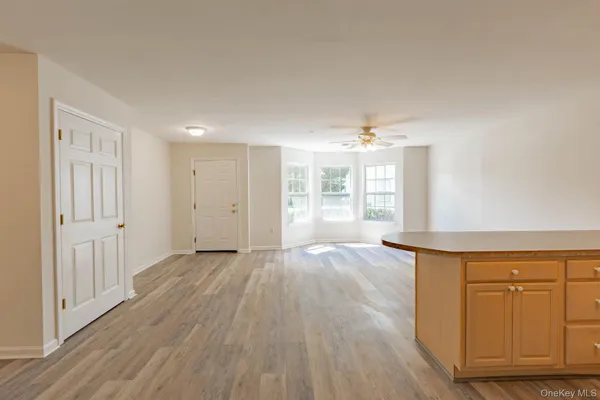 $3,000 | 105 Flurry Lane, West Babylon, NY 11704