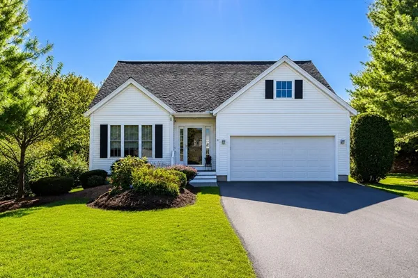 $749,900 | 37 Augusta Way, Unit 37, Chelmsford, MA 01863