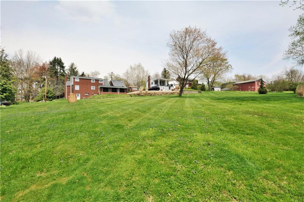 3812 Sunflower Road New Brighton, PA 15066 - Photo 3 of 23 Gallery Image 3