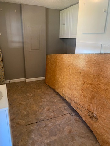 5683 Lakeview Road Springfield, TN 37172 - Photo 6 of 10 a view of an empty room