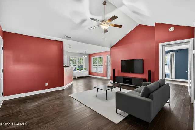 $300,000 | 401 McCall Drive, Jacksonville, NC 28540