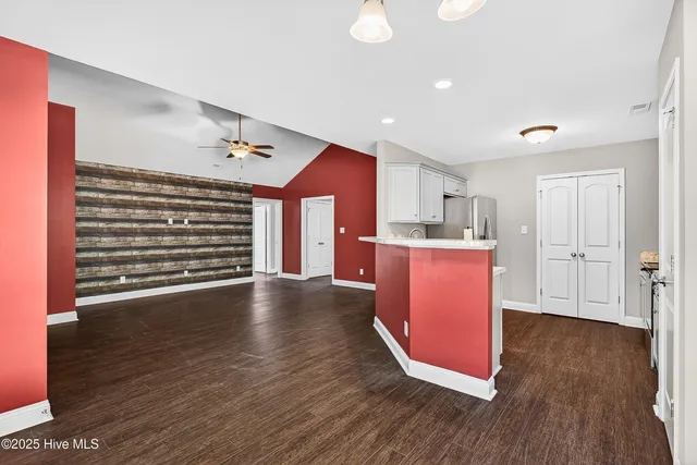 $300,000 | 401 McCall Drive, Jacksonville, NC 28540