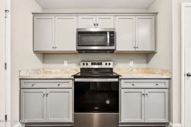 $300,000 | 401 McCall Drive, Jacksonville, NC 28540