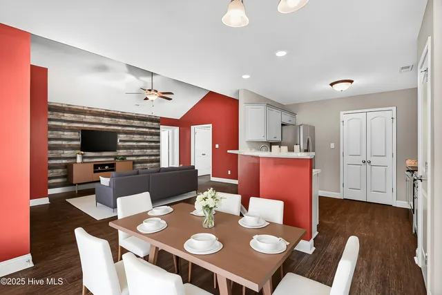 $300,000 | 401 McCall Drive, Jacksonville, NC 28540