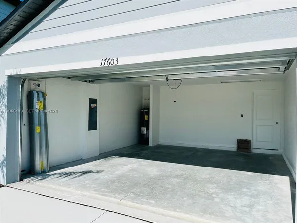 $2,200 | 17603 Paradiso Way, Unit 17603, North Fort Myers, FL 33917