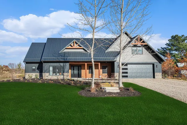 $1,387,000 | 13785 Jane Way, Sawyer, MI 49125