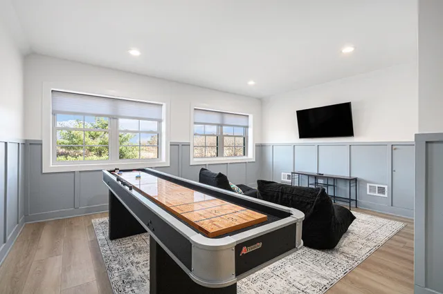 $1,387,000 | 13785 Jane Way, Sawyer, MI 49125