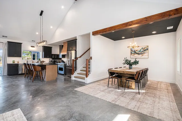 $1,387,000 | 13785 Jane Way, Sawyer, MI 49125