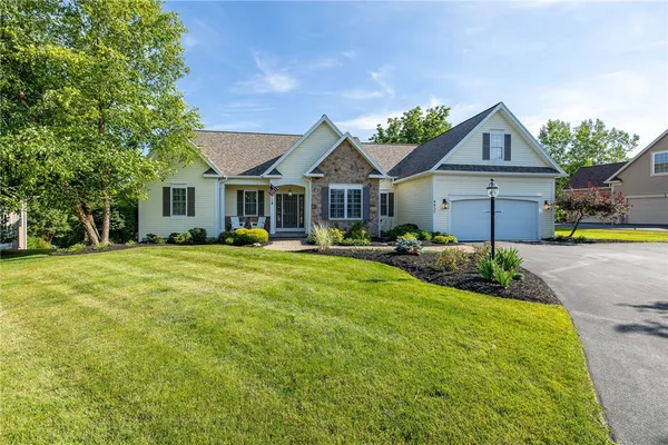 $649,900 | 6657 St Johns Parkway, Victor, NY 14564