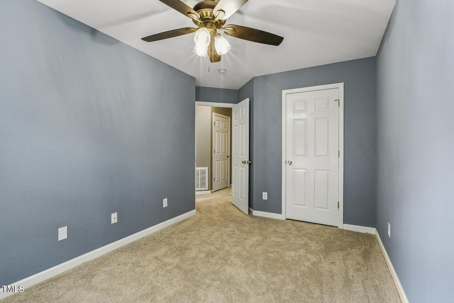 2831 Barrymore Street, Unit 107 Raleigh, NC 27603 - Photo 17 of 26 033