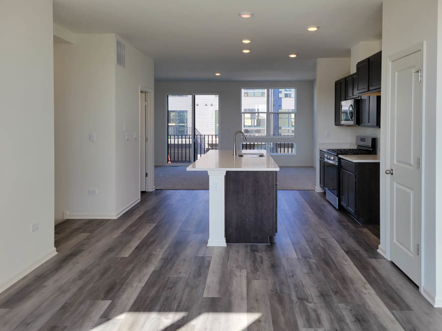 347 Summit Circle Lombard, IL 60148 - Photo 20 of 55 a large kitchen with cabinets