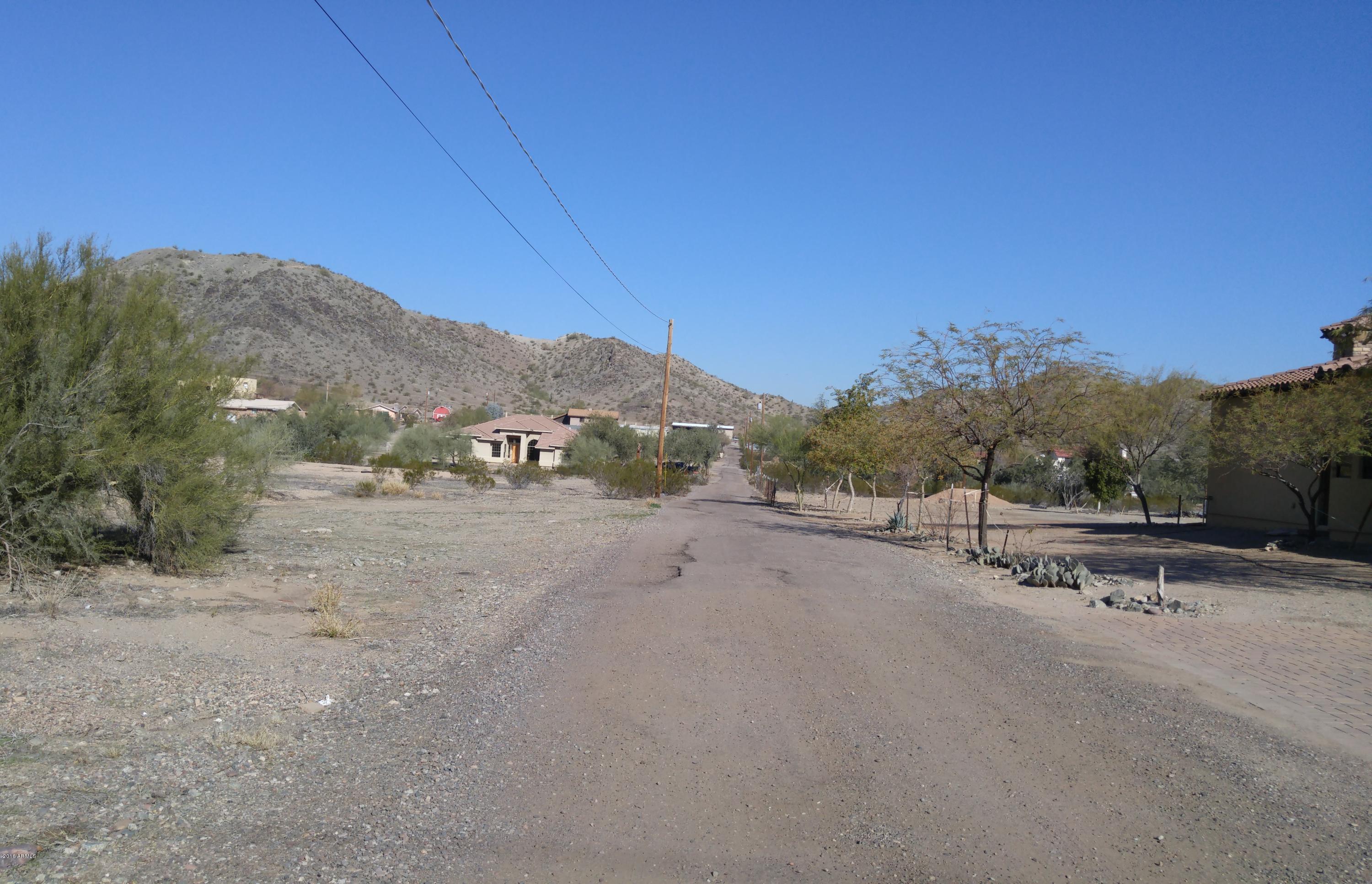 4122 West Carver Road Laveen, AZ 85339 - Photo 8 of 17 Looking North, up 41st