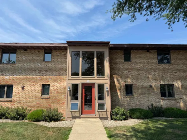 $185,000 | 280 North Campbell Road, Unit C, Oshkosh, WI 54902