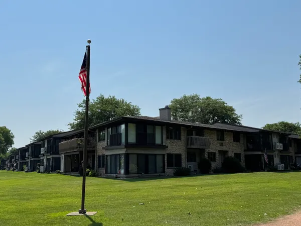 $185,000 | 280 North Campbell Road, Unit C, Oshkosh, WI 54902