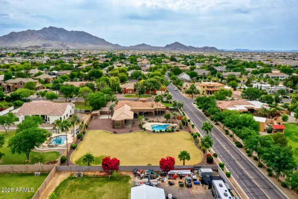 $1,700,000 | 2726 Vía De Arboles, Gilbert, AZ 85298