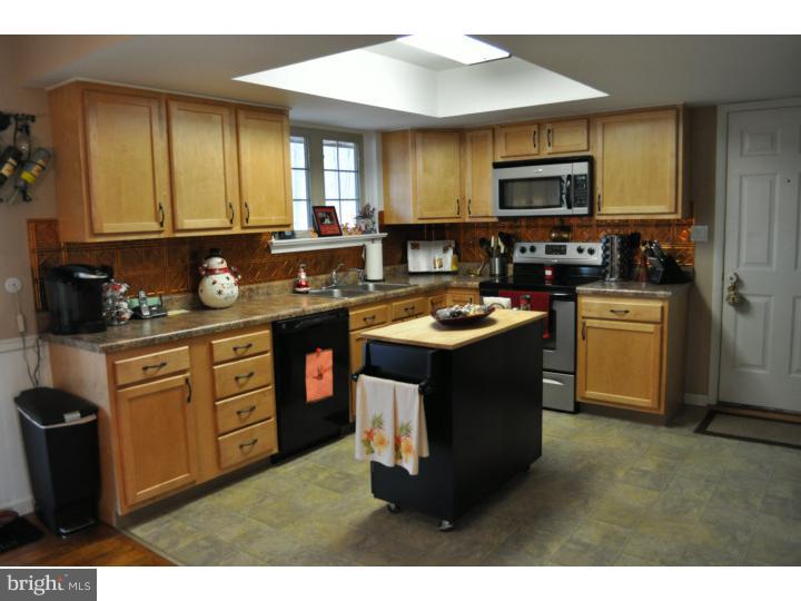 421 Dautrich Road Reading, PA 19606 - Photo 8 of 22