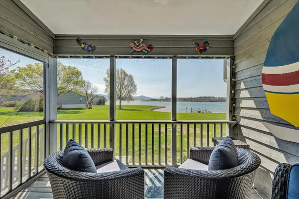 $1,699,900 | 175 Clubhouse Towers Circle, Moneta, VA 24121