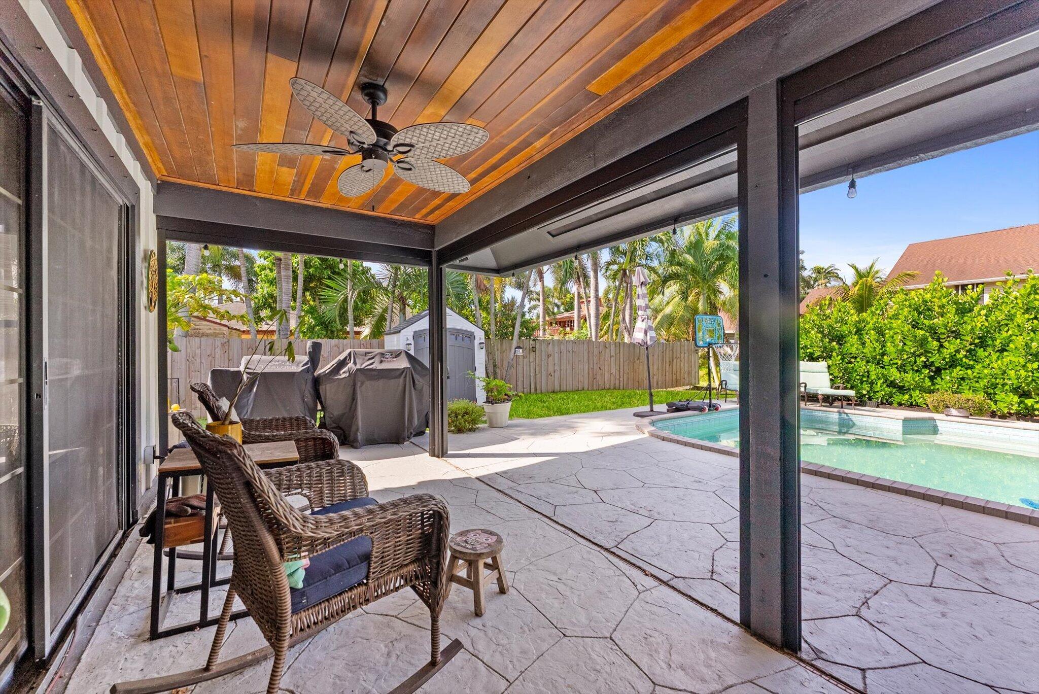 6515 Riparian Road Atlantis, FL 33462 - Photo 43 of 64 44-44