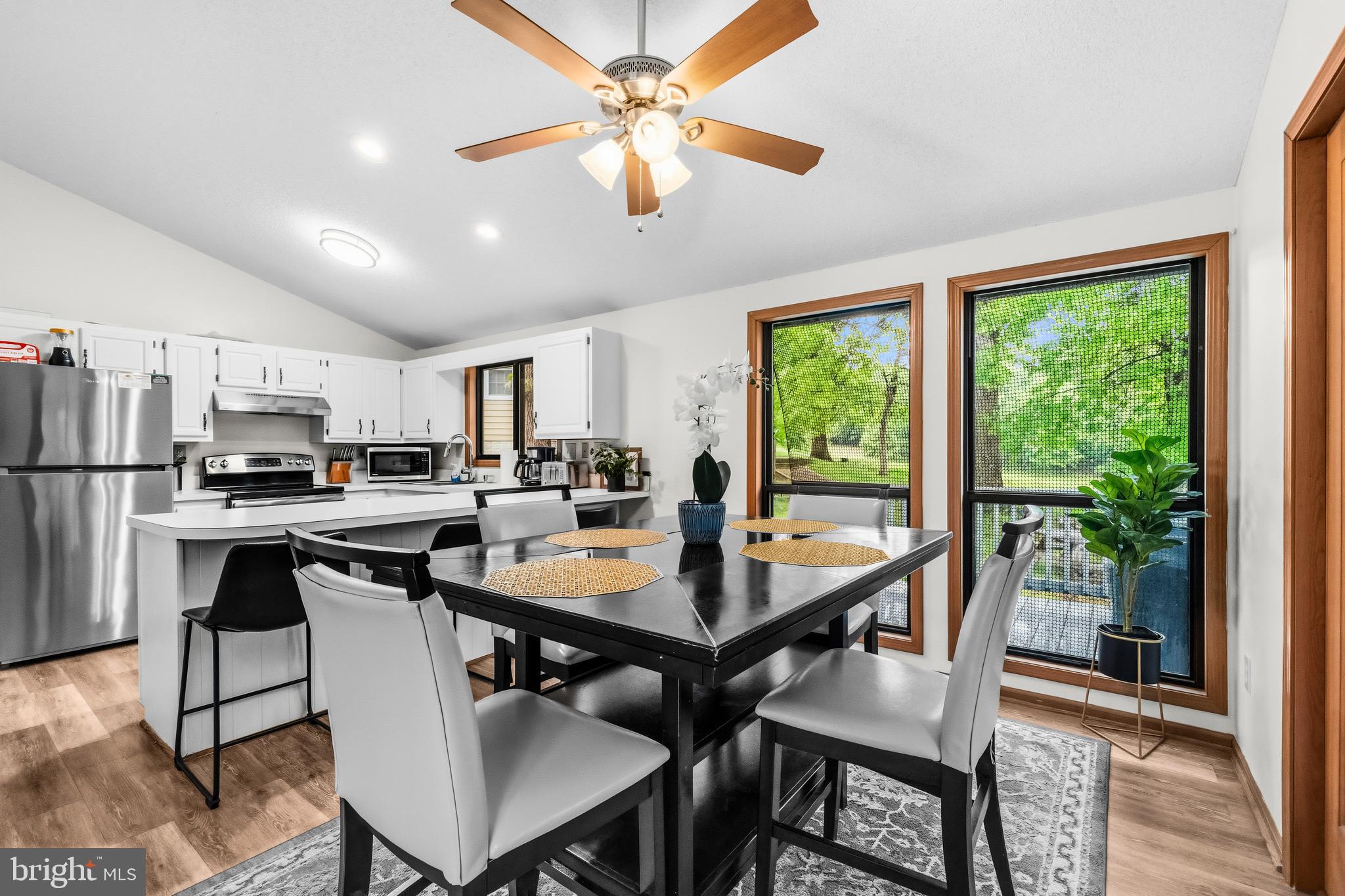 196 The Woods Road Hedgesville, WV 25427 - Photo 11 of 59