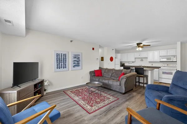 $170,000 | 2022 29th Place Northwest, Unit 103, Rochester, MN 55901