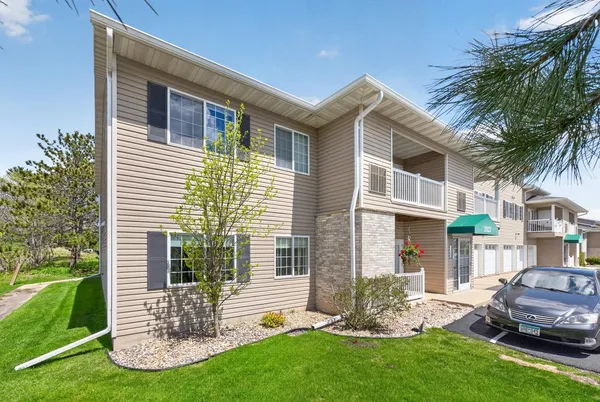 $170,000 | 2022 29th Place Northwest, Unit 103, Rochester, MN 55901