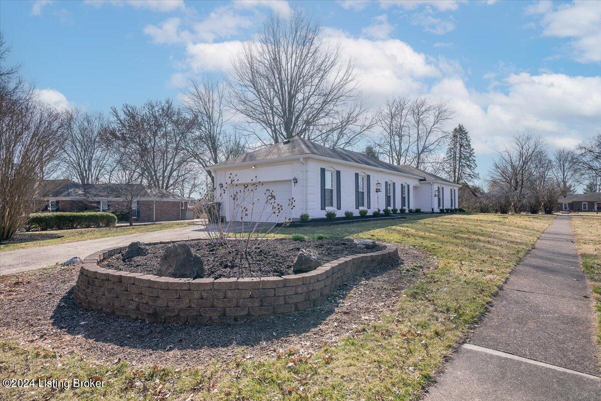 10802 Falkirk Road Louisville, KY 40243 - Photo 38 of 38 51-10802eee-1