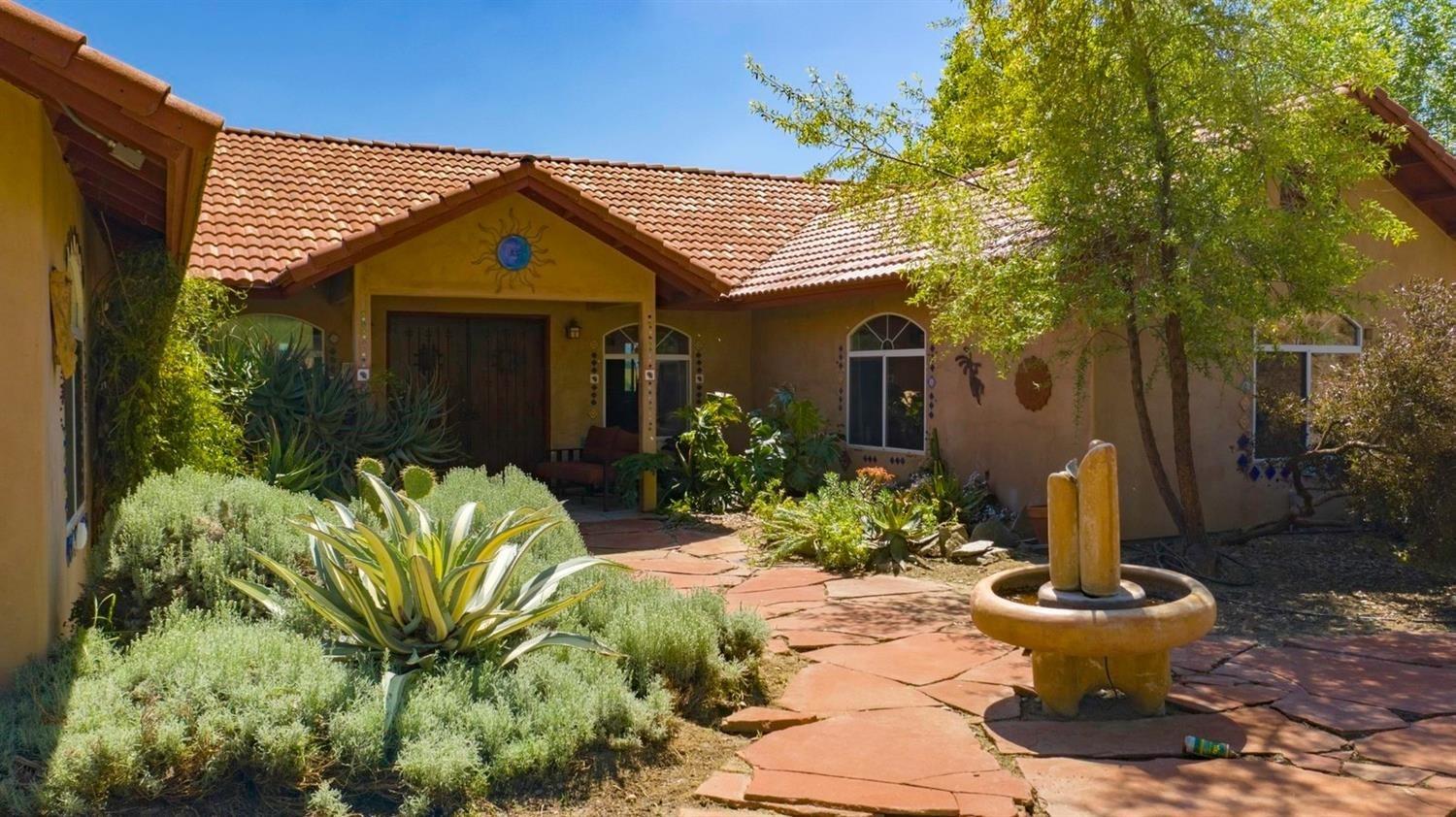21281 Loper Valley Road Clovis, CA 93619 - Photo 8 of 40 Gallery Image 8