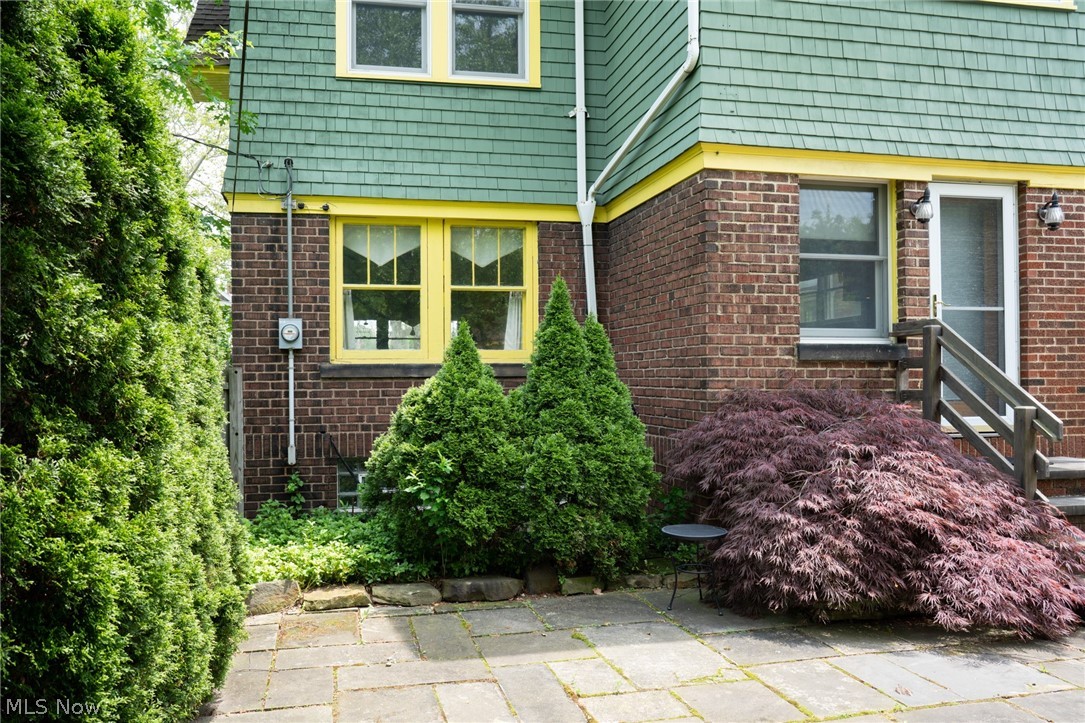 2584 Cheshire Road Cleveland, OH 44120 - Photo 29 of 35 Gallery Image 29