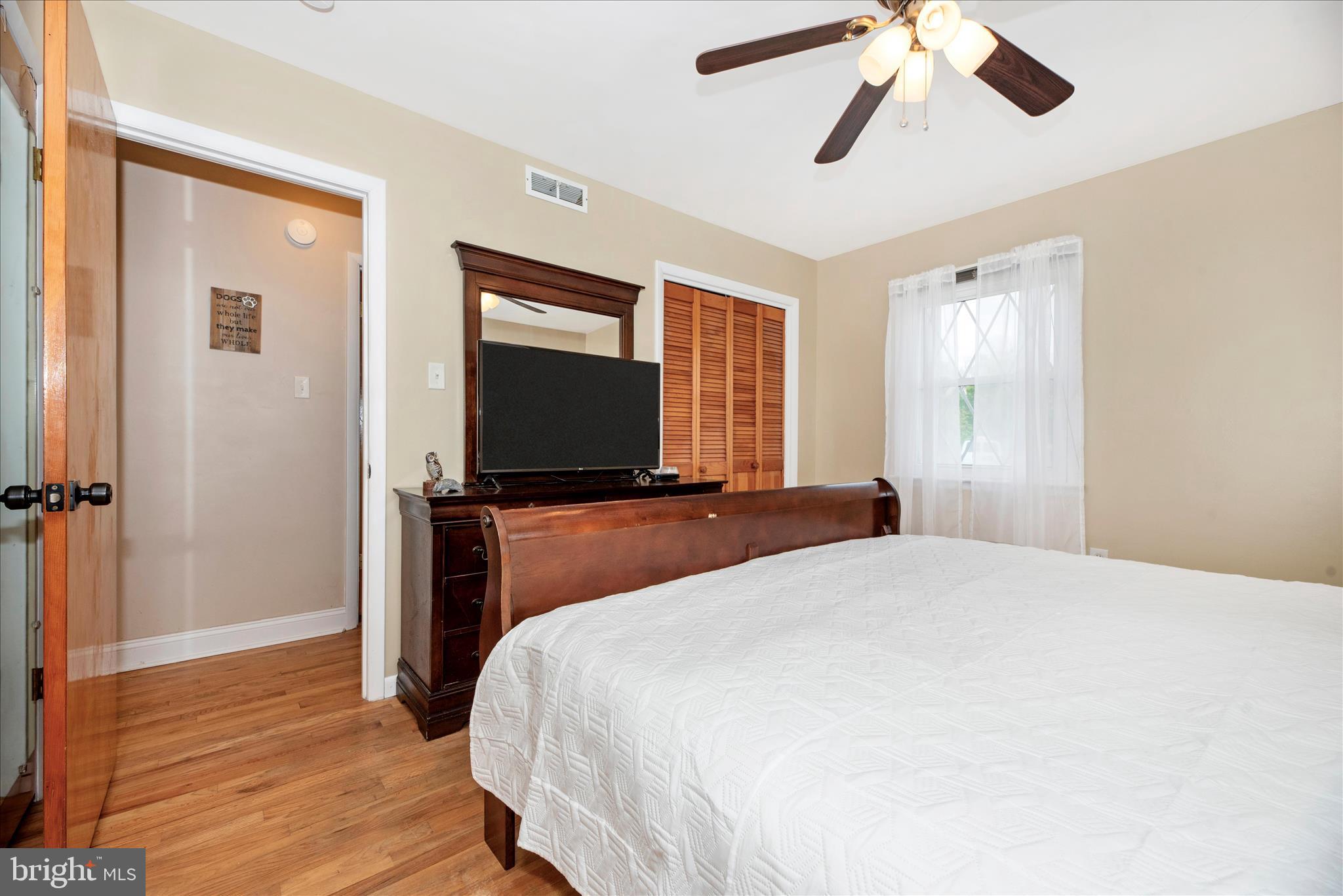 19845 Toms Road Boonsboro, MD 21713 - Photo 26 of 52 Primary Bedroom