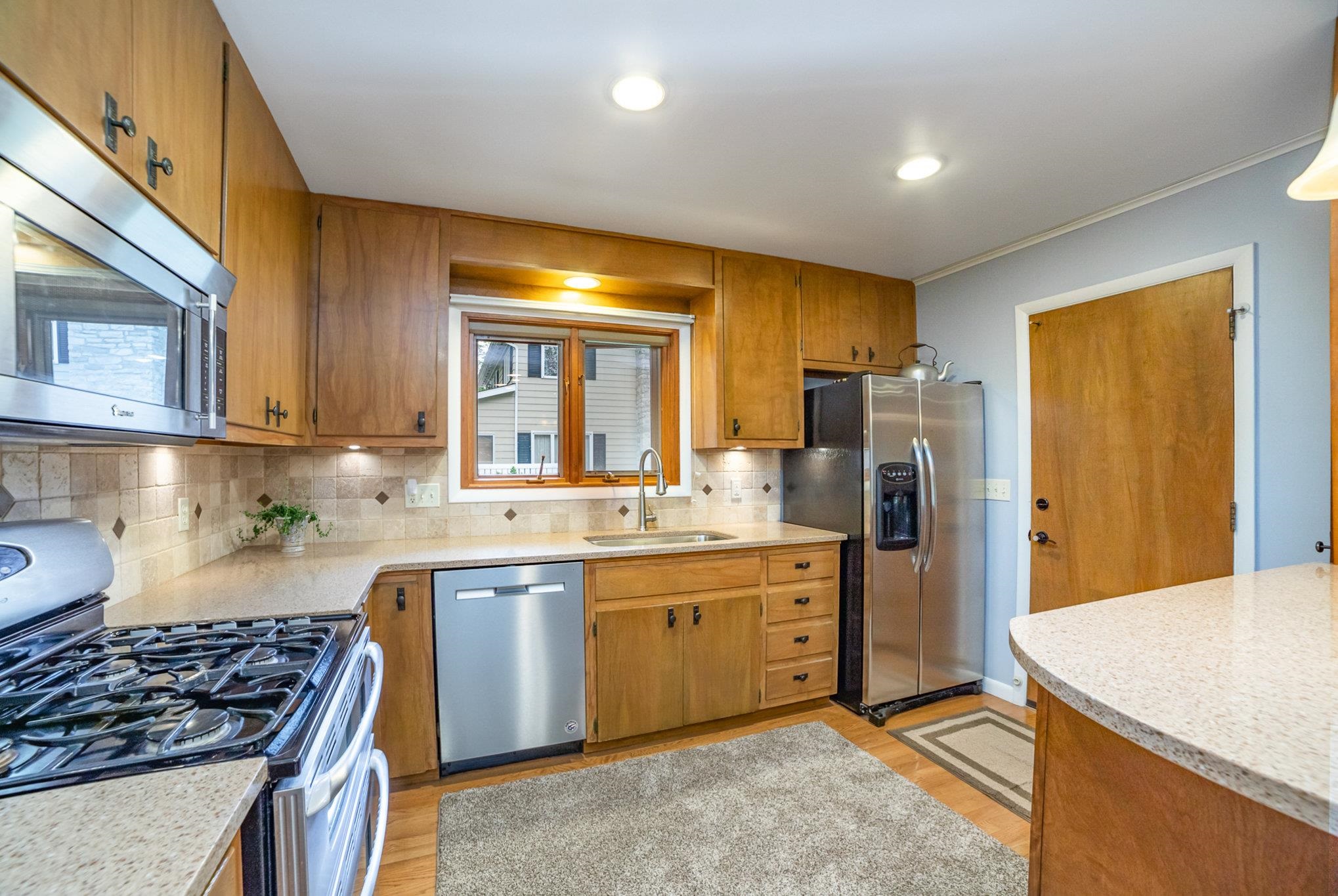 502 Columbia Road Midland, MI 48640 - Photo 11 of 33