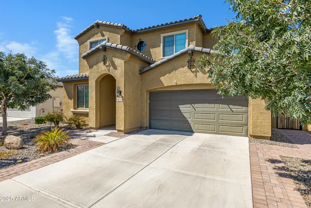 a view of a house with a outdoor space