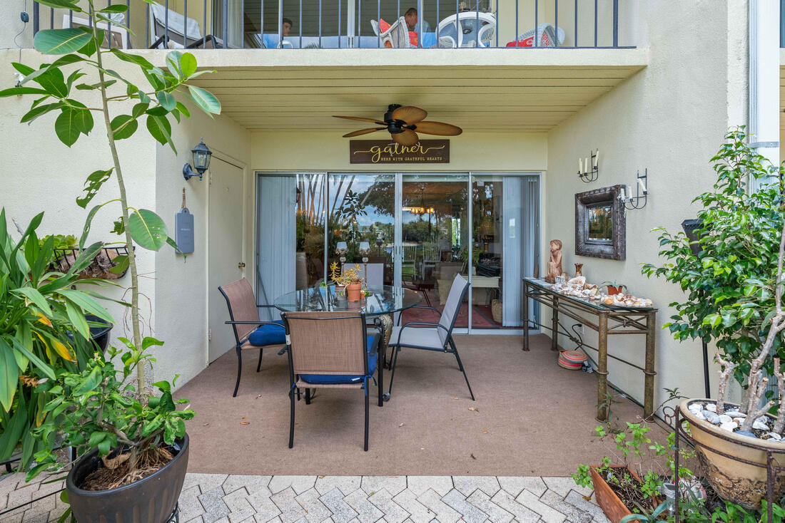 392 Golfview Road, Unit B North Palm Beach, FL 33408 - Photo 3 of 16 23C_C3_3996341_3406239619_5 (1)