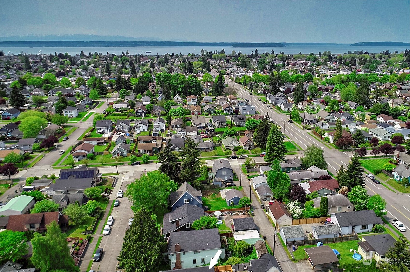 2707 Victor Place Everett, WA 98201 - Photo 28 of 30 an aerial view of a city