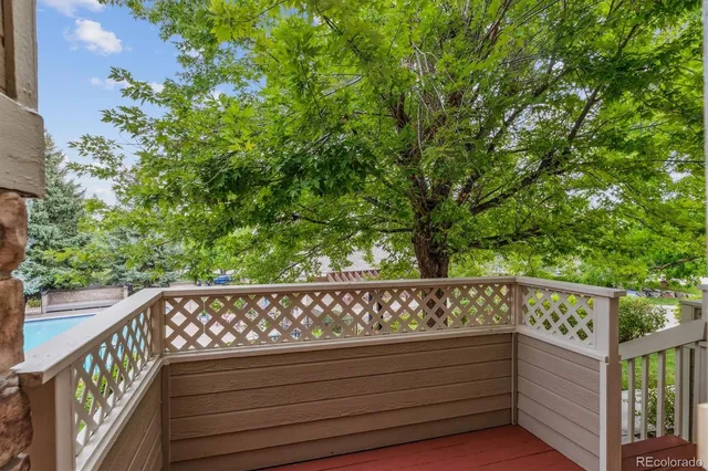 a view of a house with garage