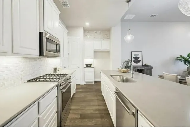 $319,900 | 138 Rivalto Drive, Horseshoe Bay, TX 78657