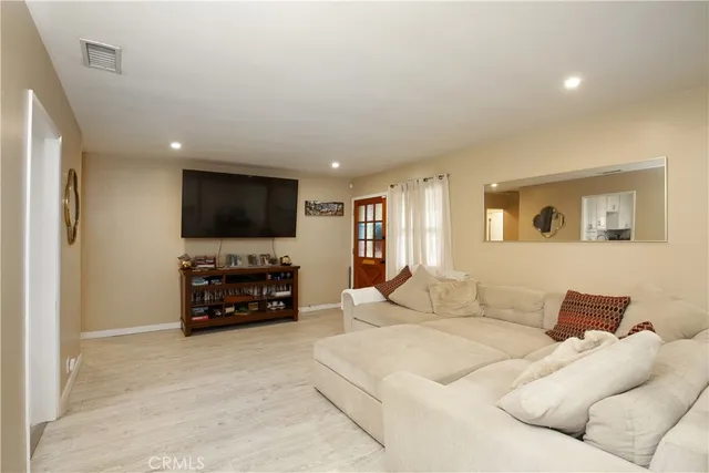 $3,300 | 7642 Arnett Street, Downey, CA 90241