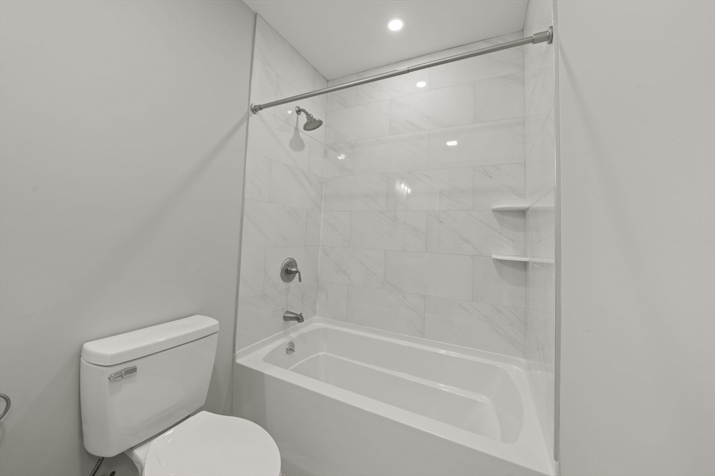 492 Cabot Street, Unit 1A Beverly, MA 01915 - Photo 24 of 40