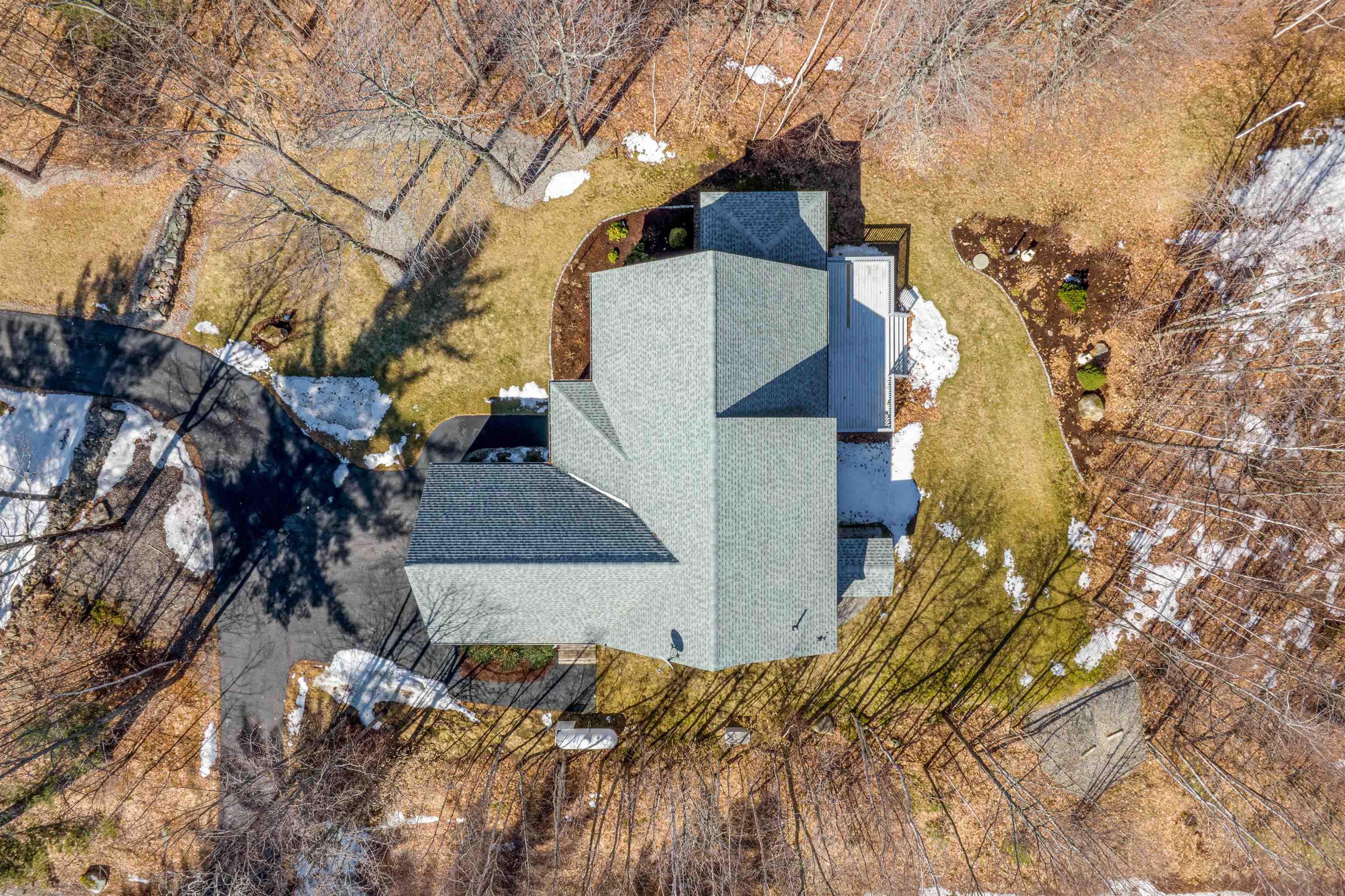 51 Reed Road Alton, NH 03810 - Photo 4 of 40