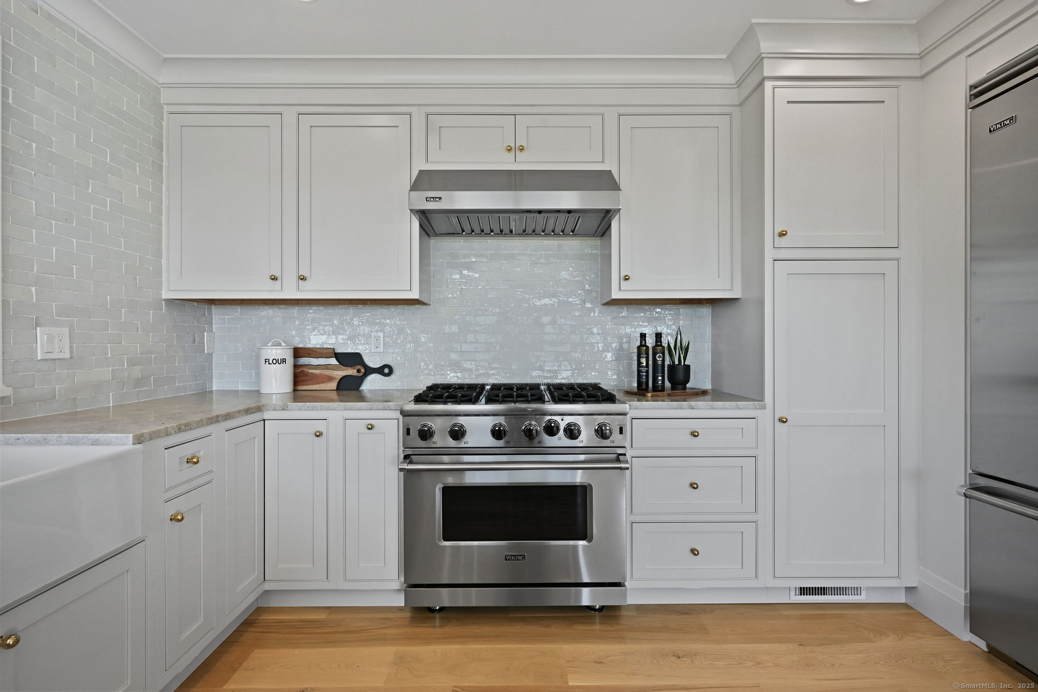 71 Peaceable Ridge Road Ridgefield, CT 06877 - Photo 18 of 40