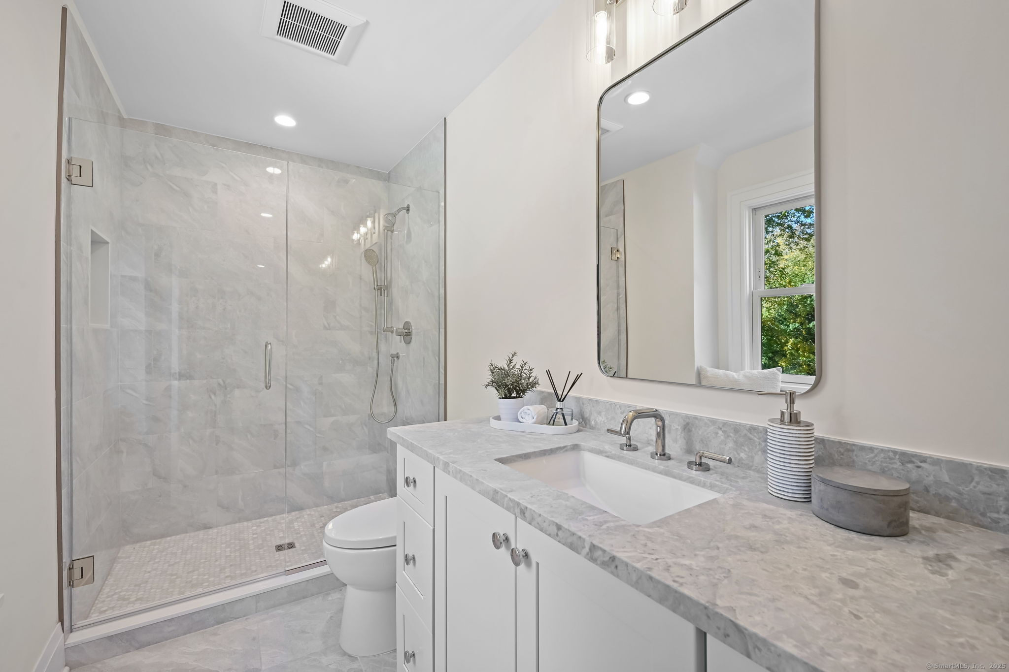 71 Peaceable Ridge Road Ridgefield, CT 06877 - Photo 33 of 41