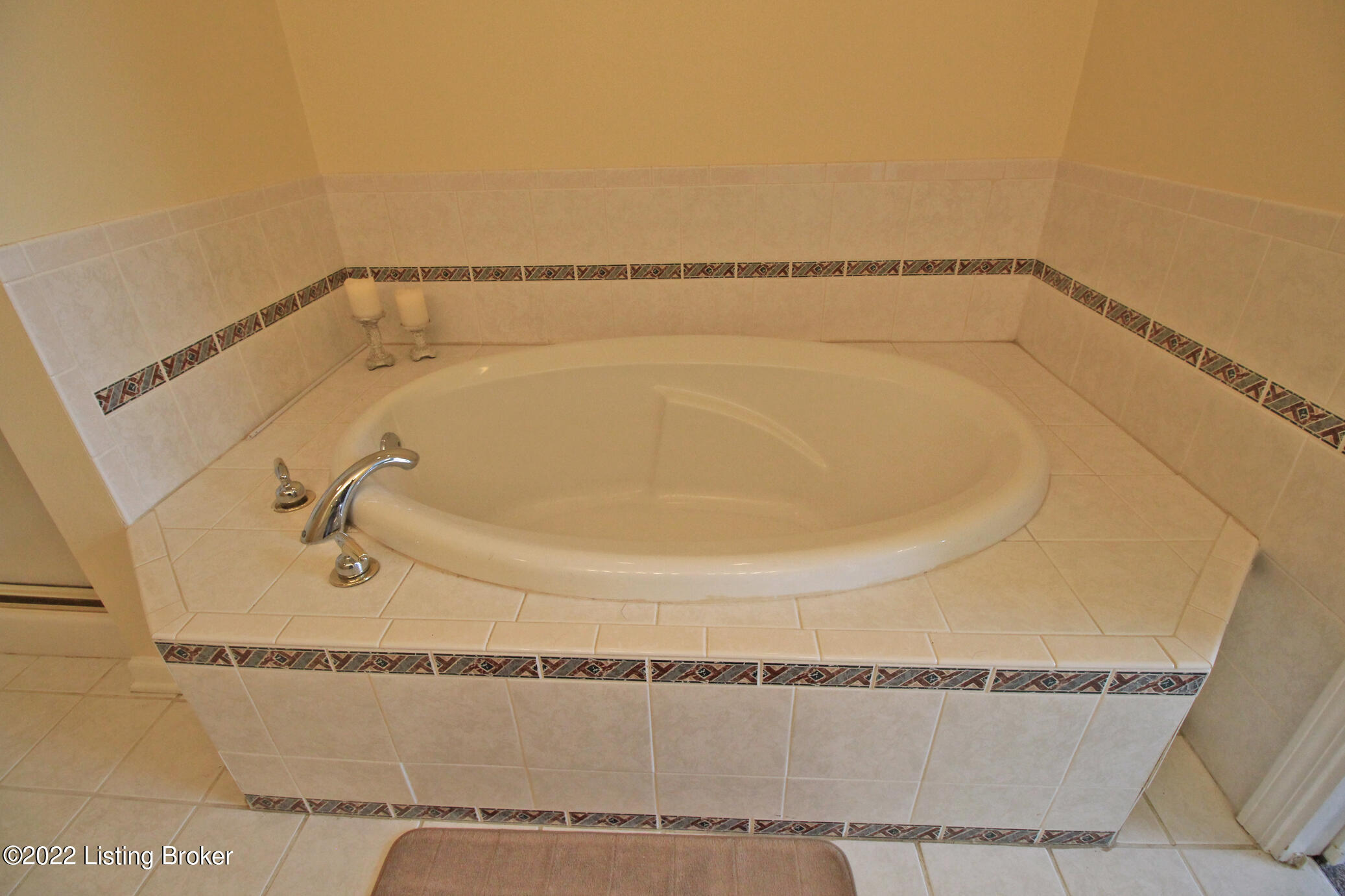 4325 Pea Ridge Road Waddy, KY 40076 - Photo 25 of 70 Master Bath Garden Tub