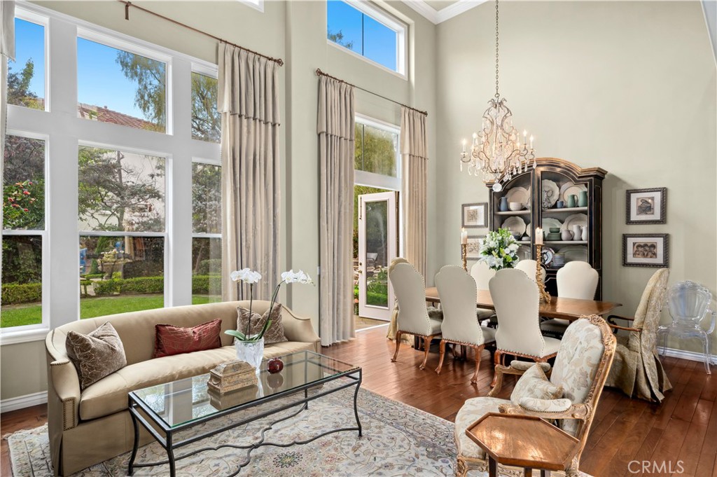 41 Whitehall Newport Beach, CA 92660 - Photo 5 of 22