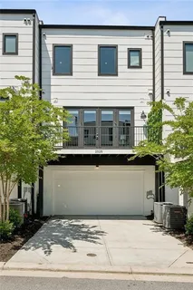 $995,000 | 2528 Appleden Place, Brookhaven, GA 30319