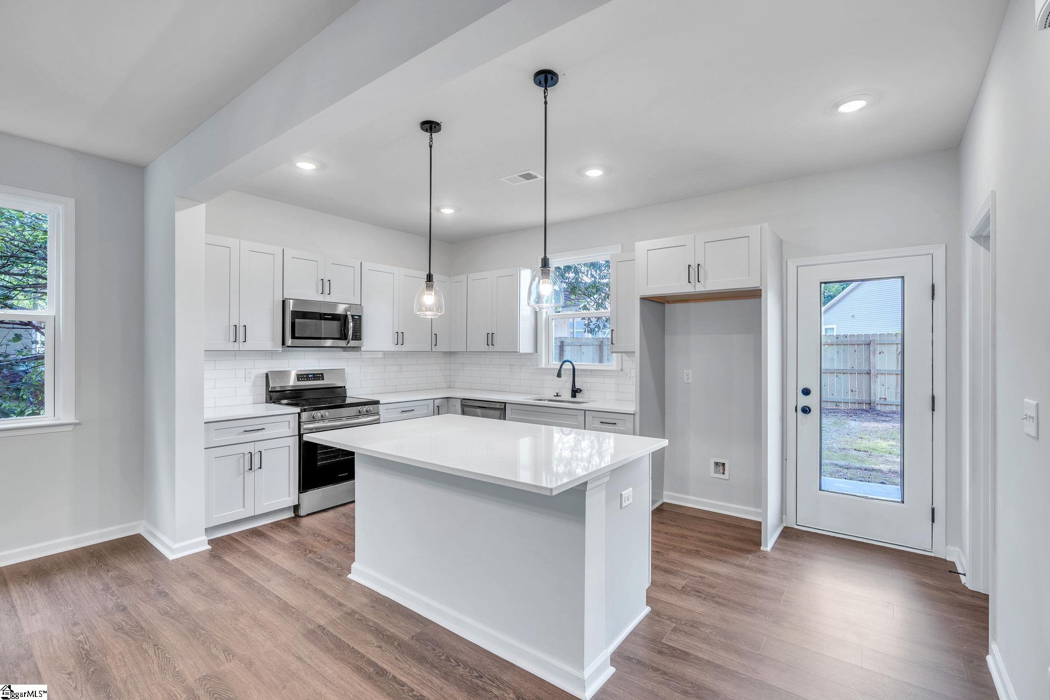7 Power Street Greenville, SC 29611 - Photo 7 of 31