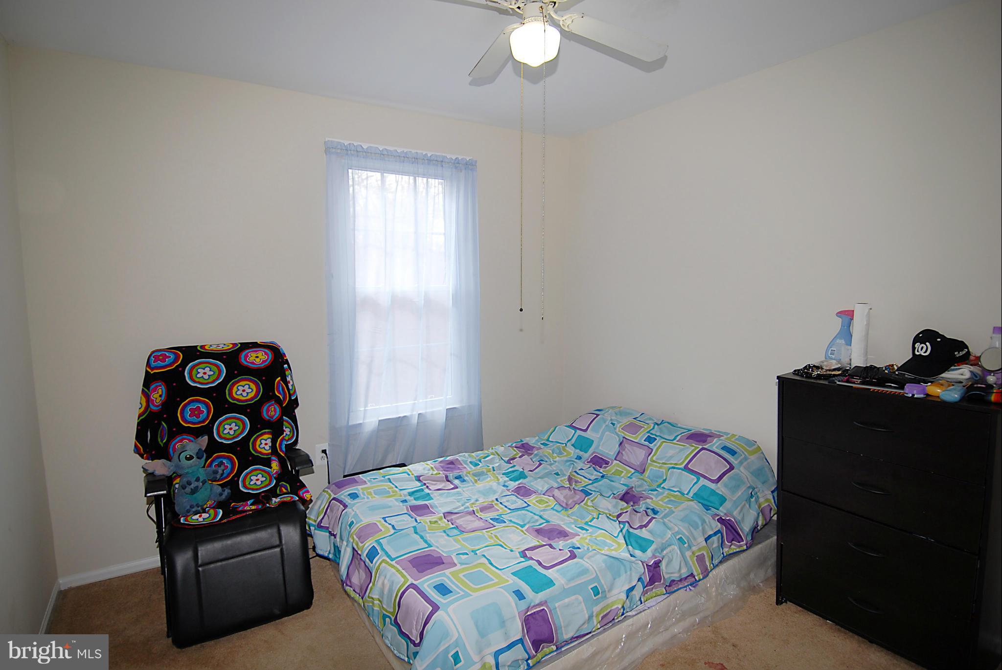 3247 Foothill Street Woodbridge, VA 22192 - Photo 16 of 26 Third Bedroom