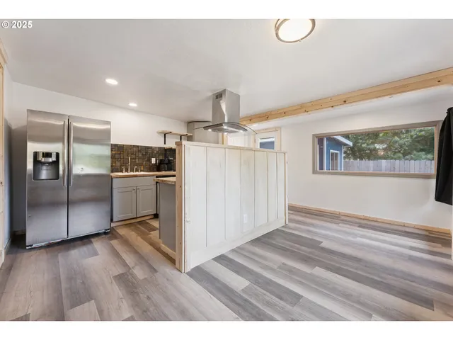 $269,999 | 89311 Sutton Lake Drive, Florence, OR 97439