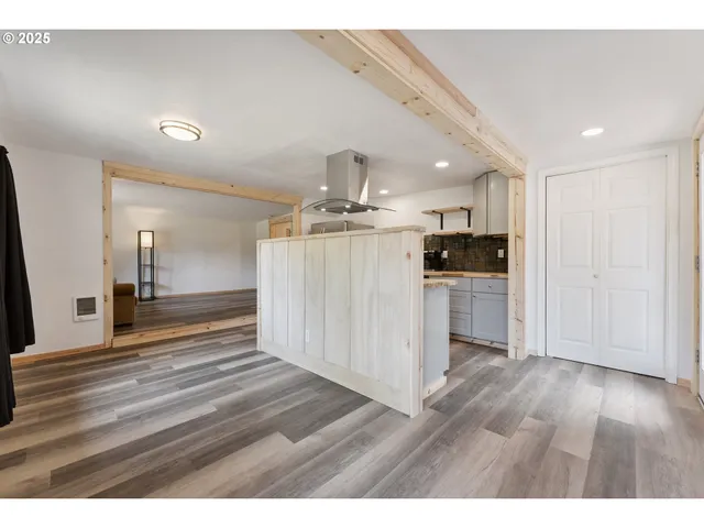 $269,999 | 89311 Sutton Lake Drive, Florence, OR 97439